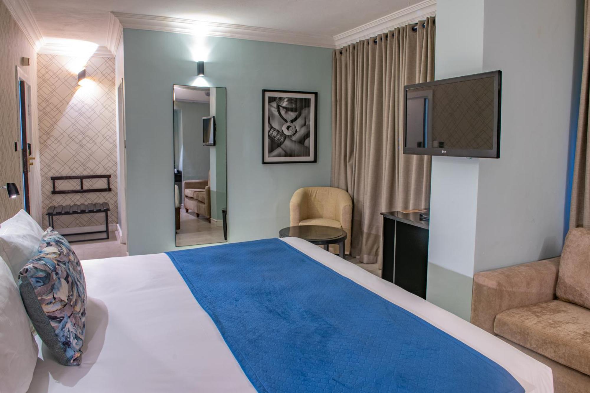 New Ambassador Hotel Harare Eksteriør bilde