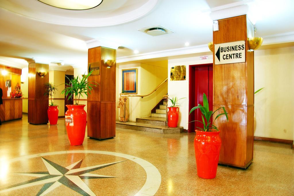 New Ambassador Hotel Harare Eksteriør bilde