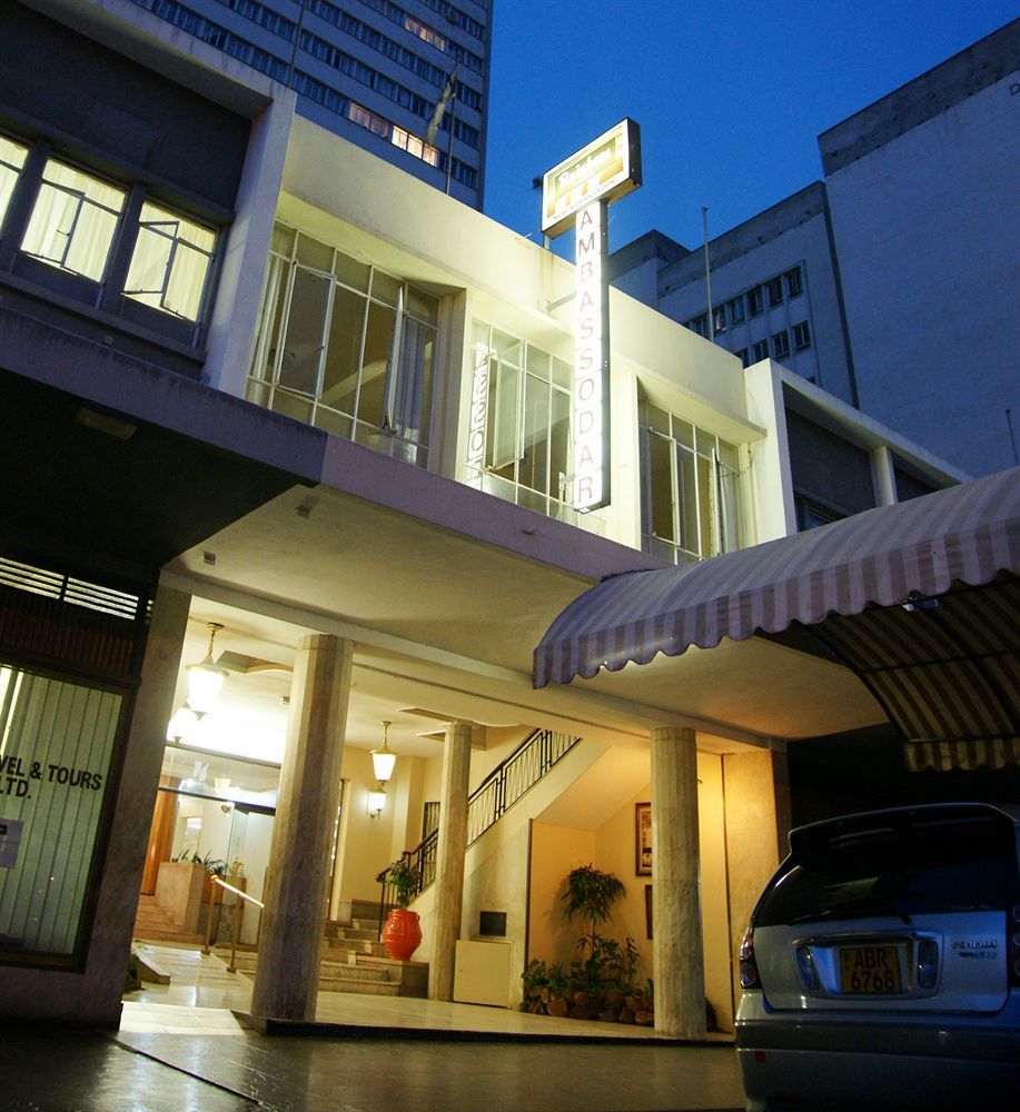 New Ambassador Hotel Harare Eksteriør bilde